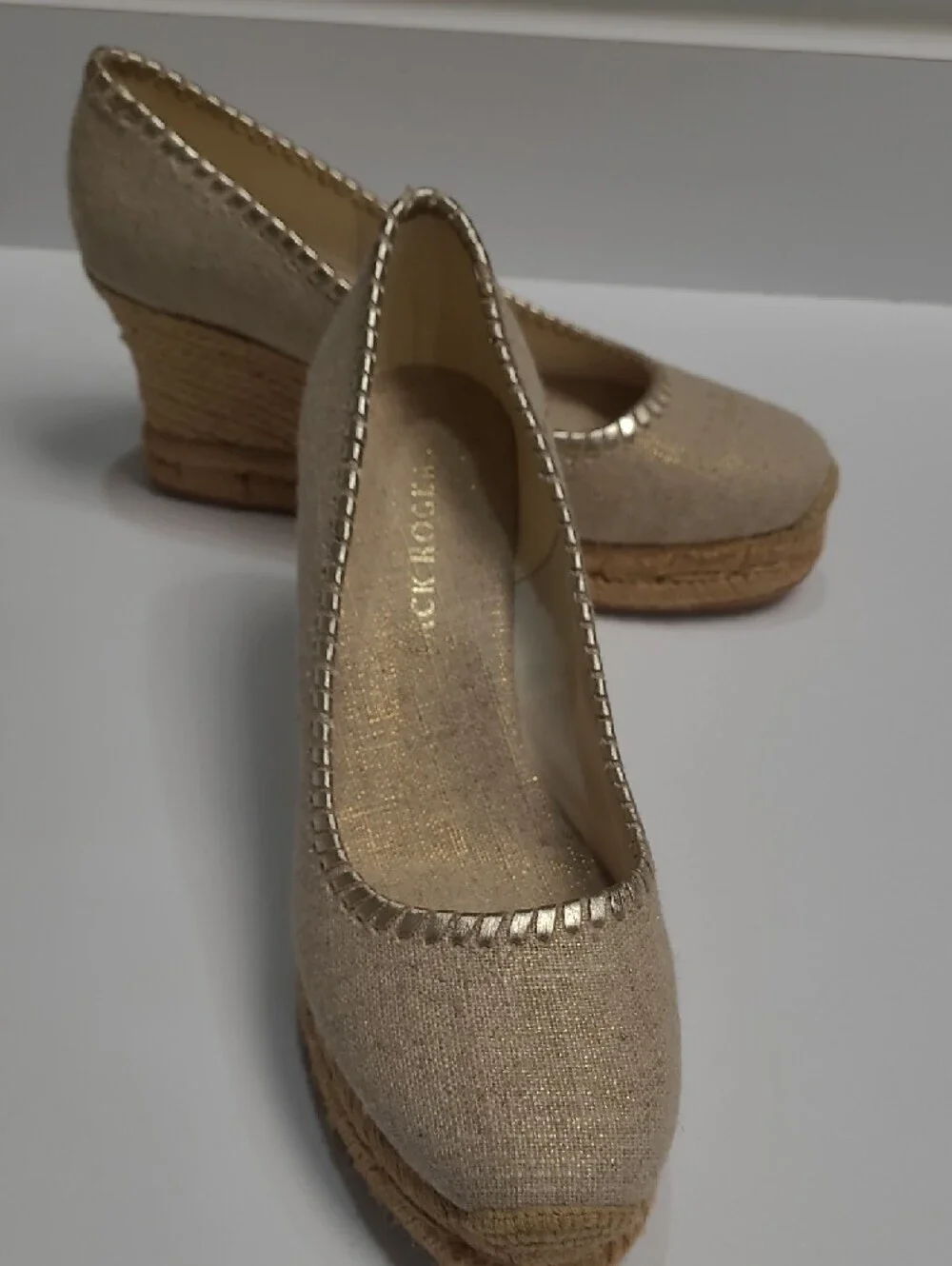 Jack Rogers Beige Canvas Espadrille Wedge Pumps with Gold Metallic Trim Size 8.5